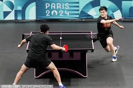 棒球的本质就是打完就跑.....跑到球追不上你就好